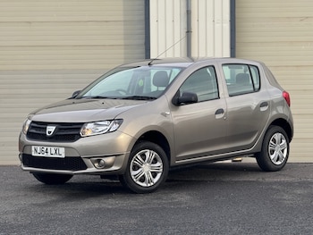 Used Dacia Sandero 2014 for sale - 76479553: Photo
