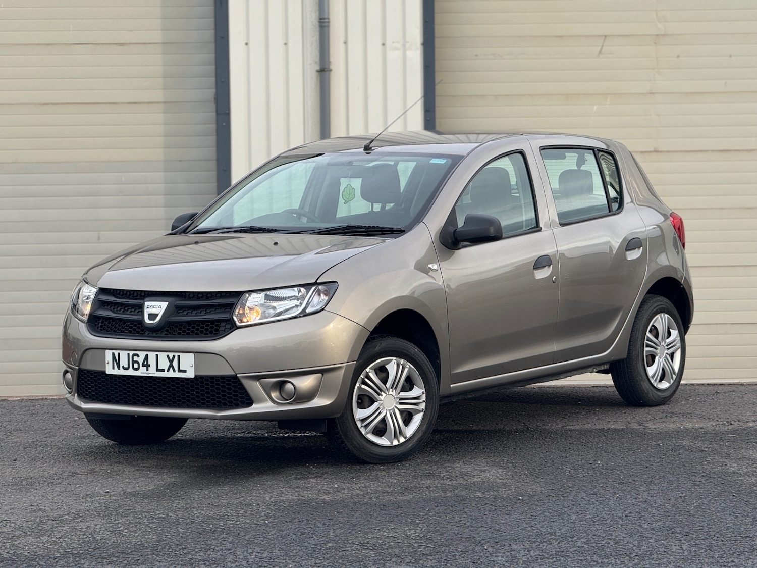 Used Dacia Sandero 2014 for sale - 76479553: Photo 2