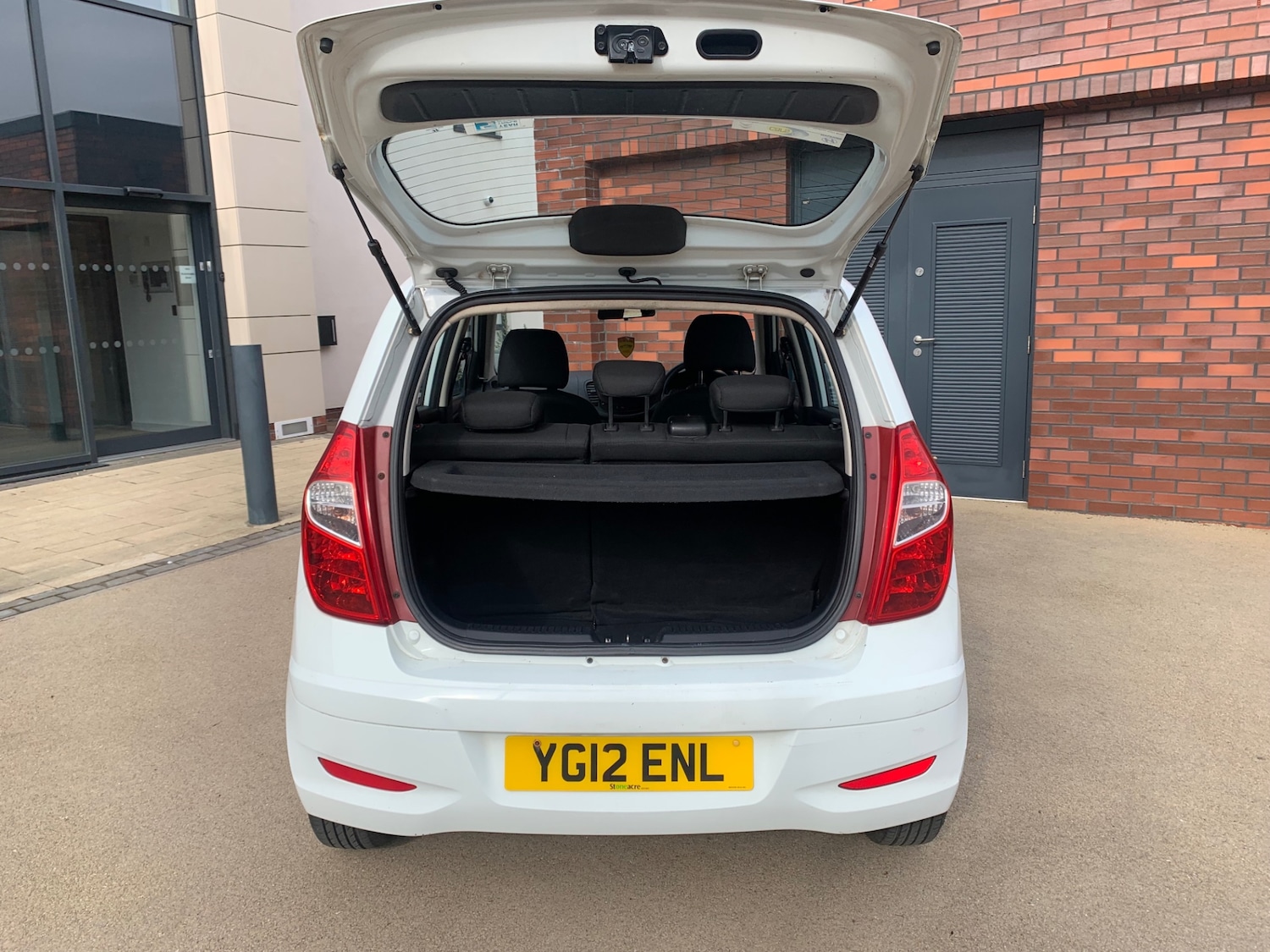 Used Hyundai i10 2012 for sale - 78145711: Photo 15