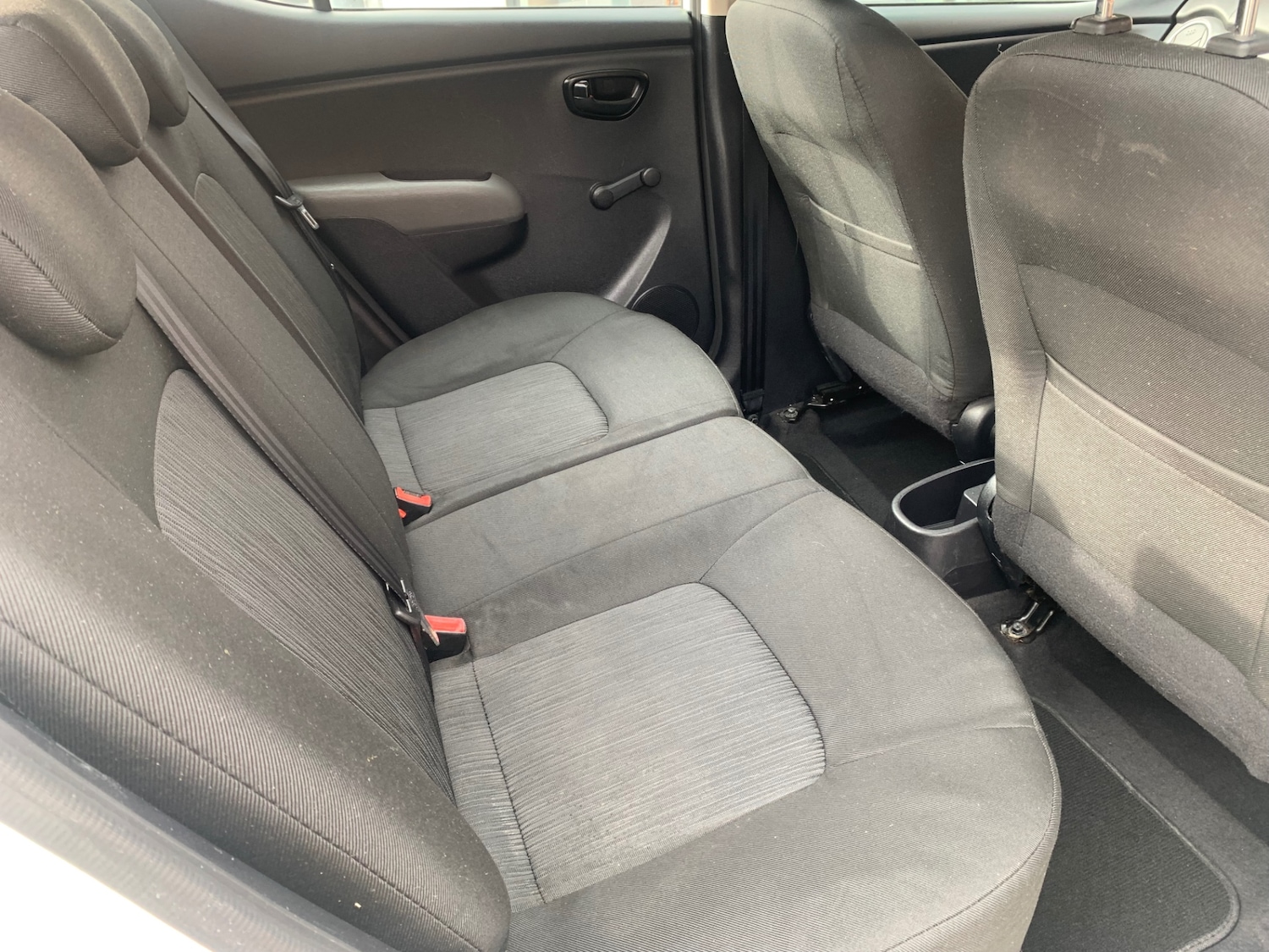 Used Hyundai i10 2012 for sale - 78145711: Photo 16