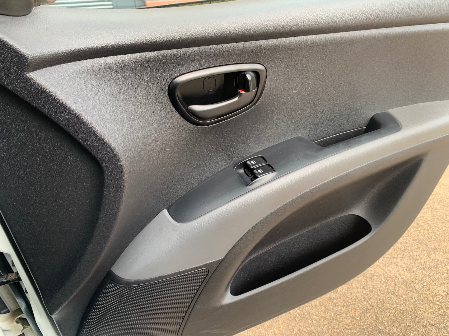 Used Hyundai i10 2012 for sale - 78145711: Photo 17