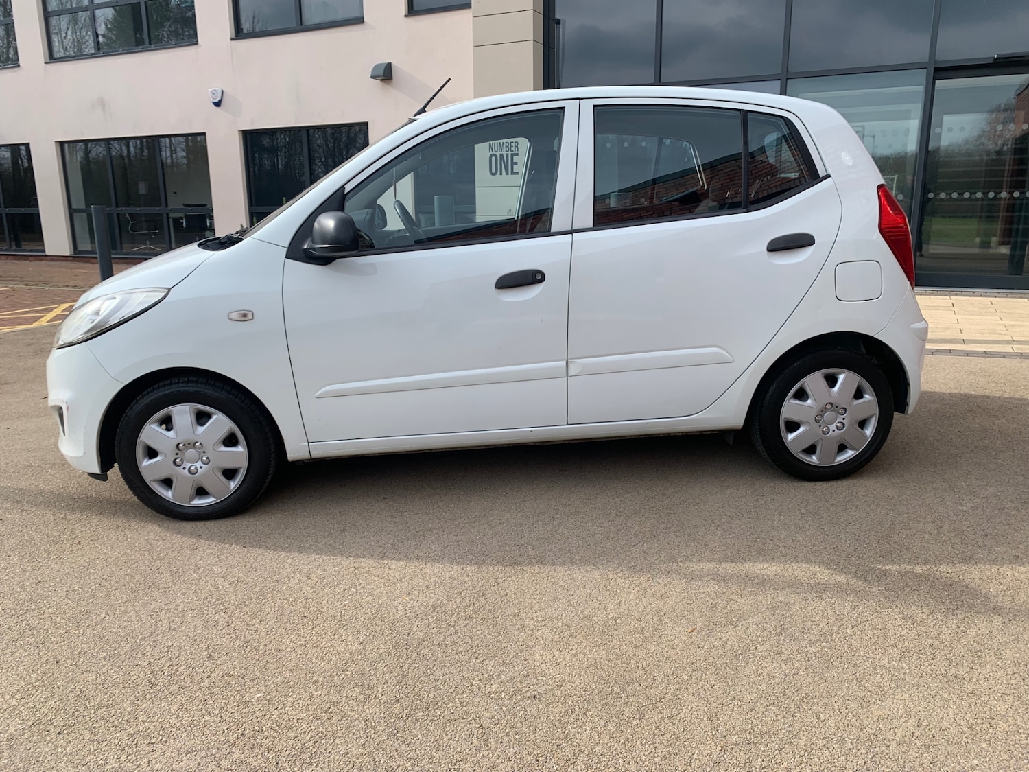 Used Hyundai i10 2012 for sale - 78145711: Photo 4