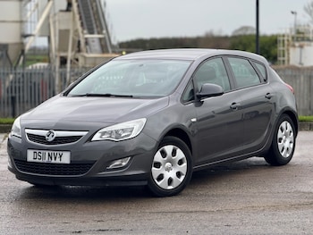 Vauxhall - Astra