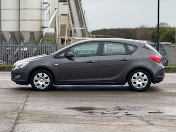 Used Vauxhall Astra 2011 for sale - 76576927: Photo