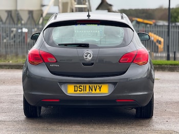 Used Vauxhall Astra 2011 for sale - 76576927: Photo