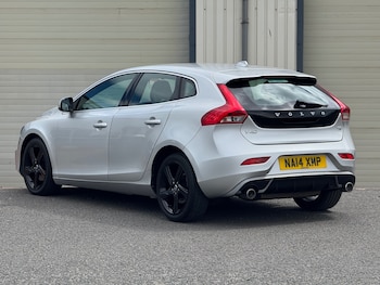 Used Volvo V40 2014 for sale - 78929448: Photo