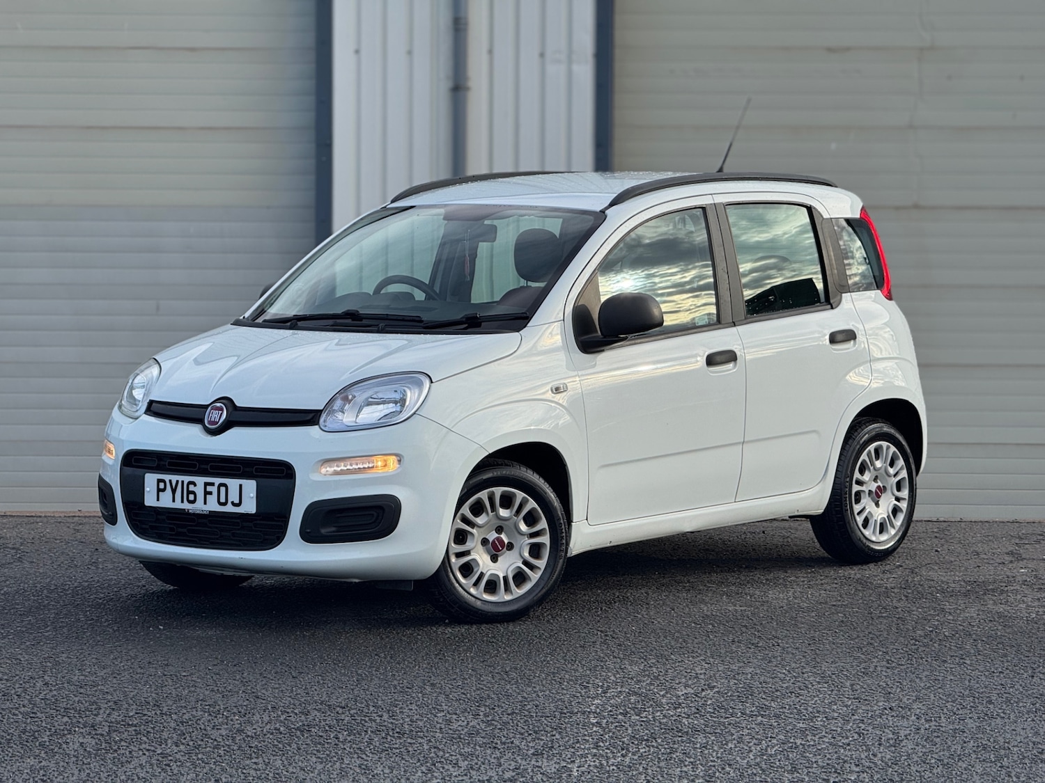 Used Fiat Panda 2016 for sale - 76555263: Photo 2