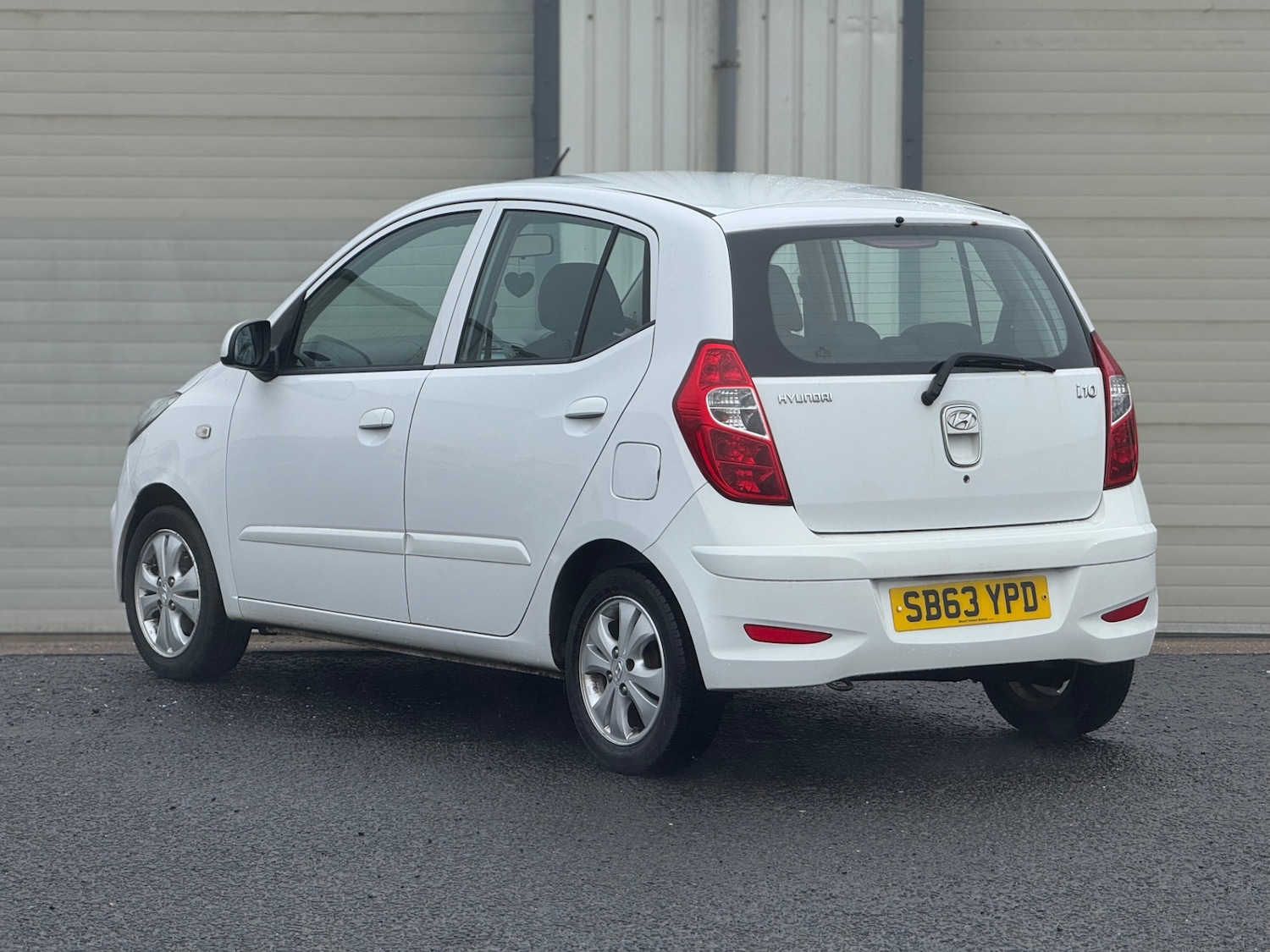 Used Hyundai i10 2014 for sale - 77352220: Photo 3