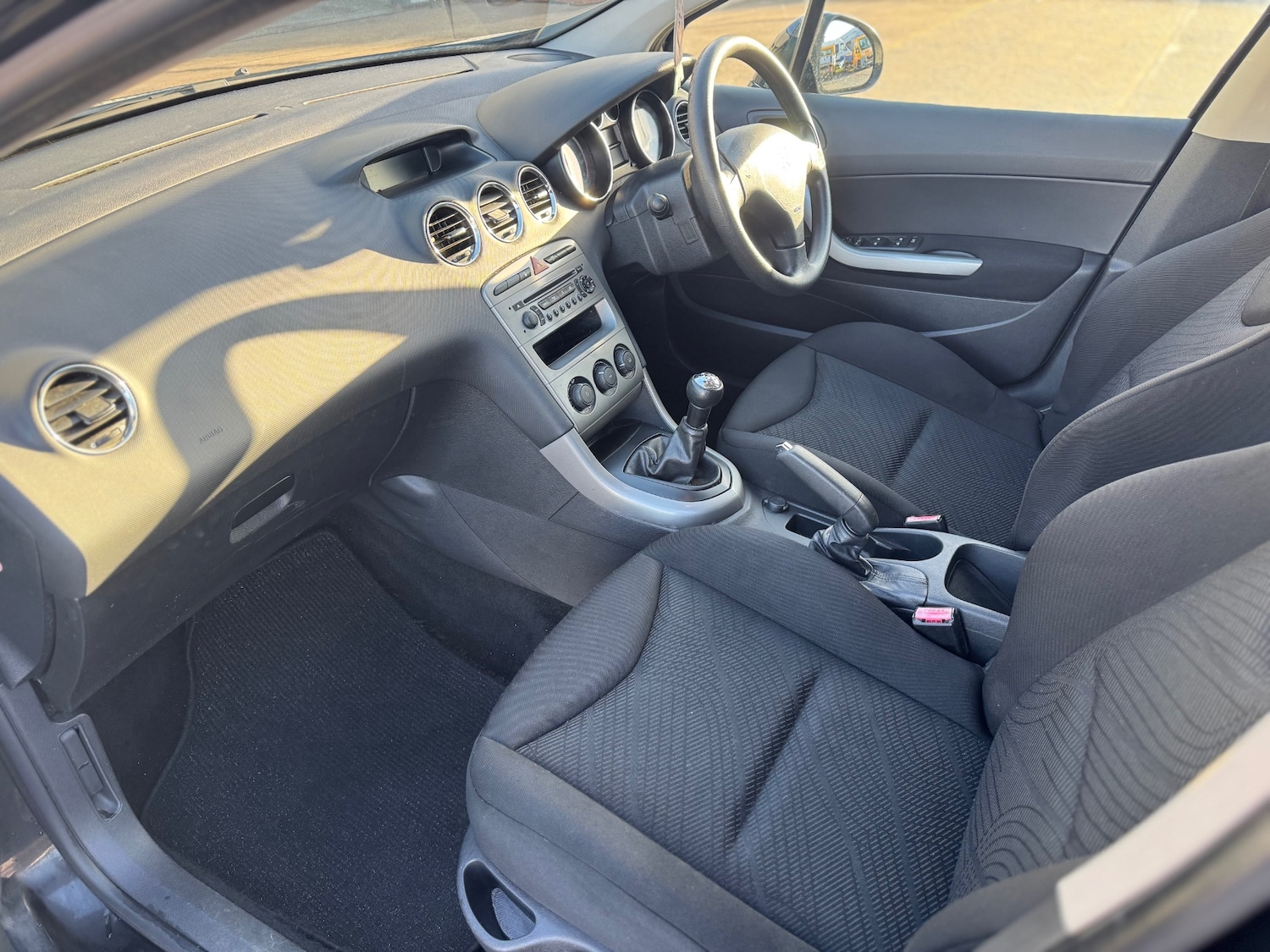 Used Peugeot 308 2012 for sale - 76777978: Photo 16