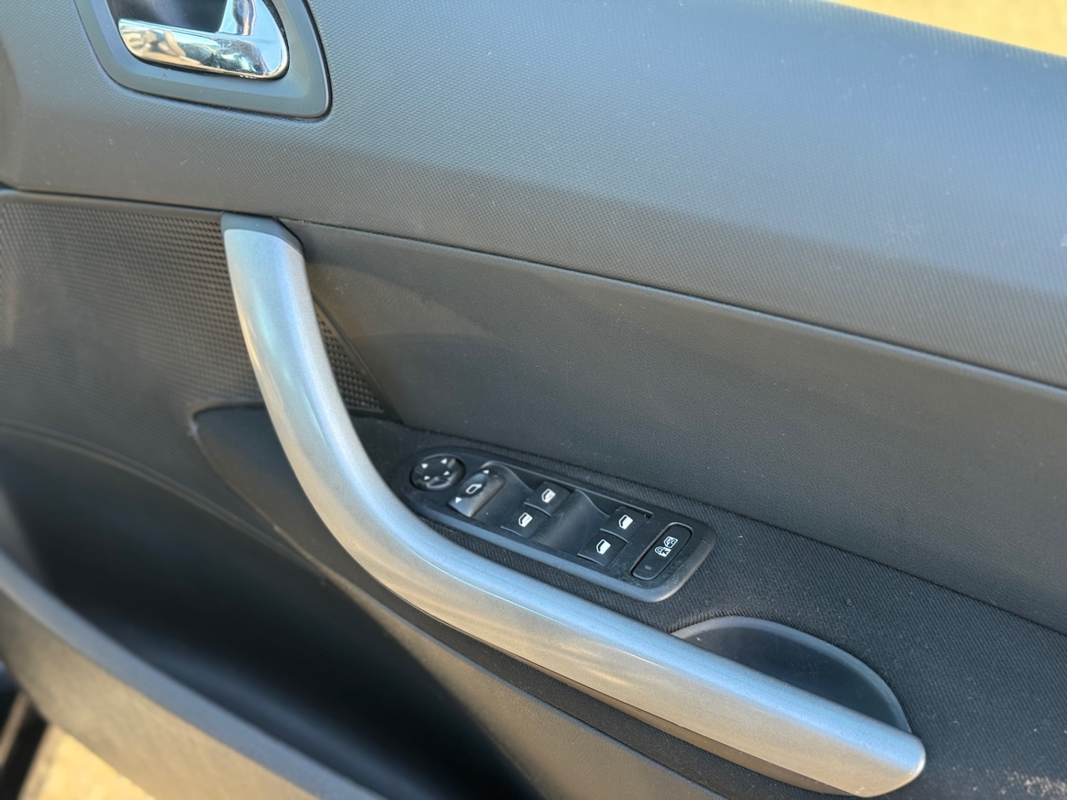 Used Peugeot 308 2012 for sale - 76777978: Photo 19