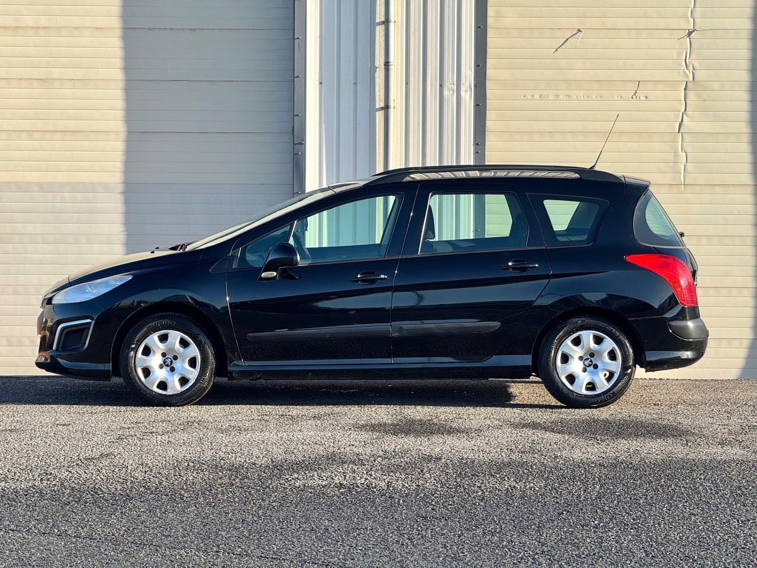 Used Peugeot 308 2012 for sale - 76777978: Photo 7