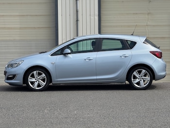 Used Vauxhall Astra 2015 for sale - 79491037: Photo