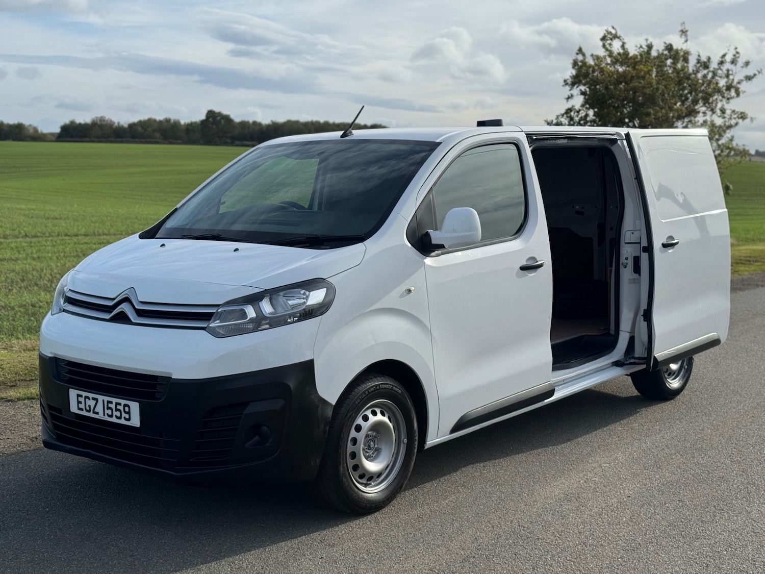 Used Citroen Dispatch 2016 for sale - 76177696: Photo 2