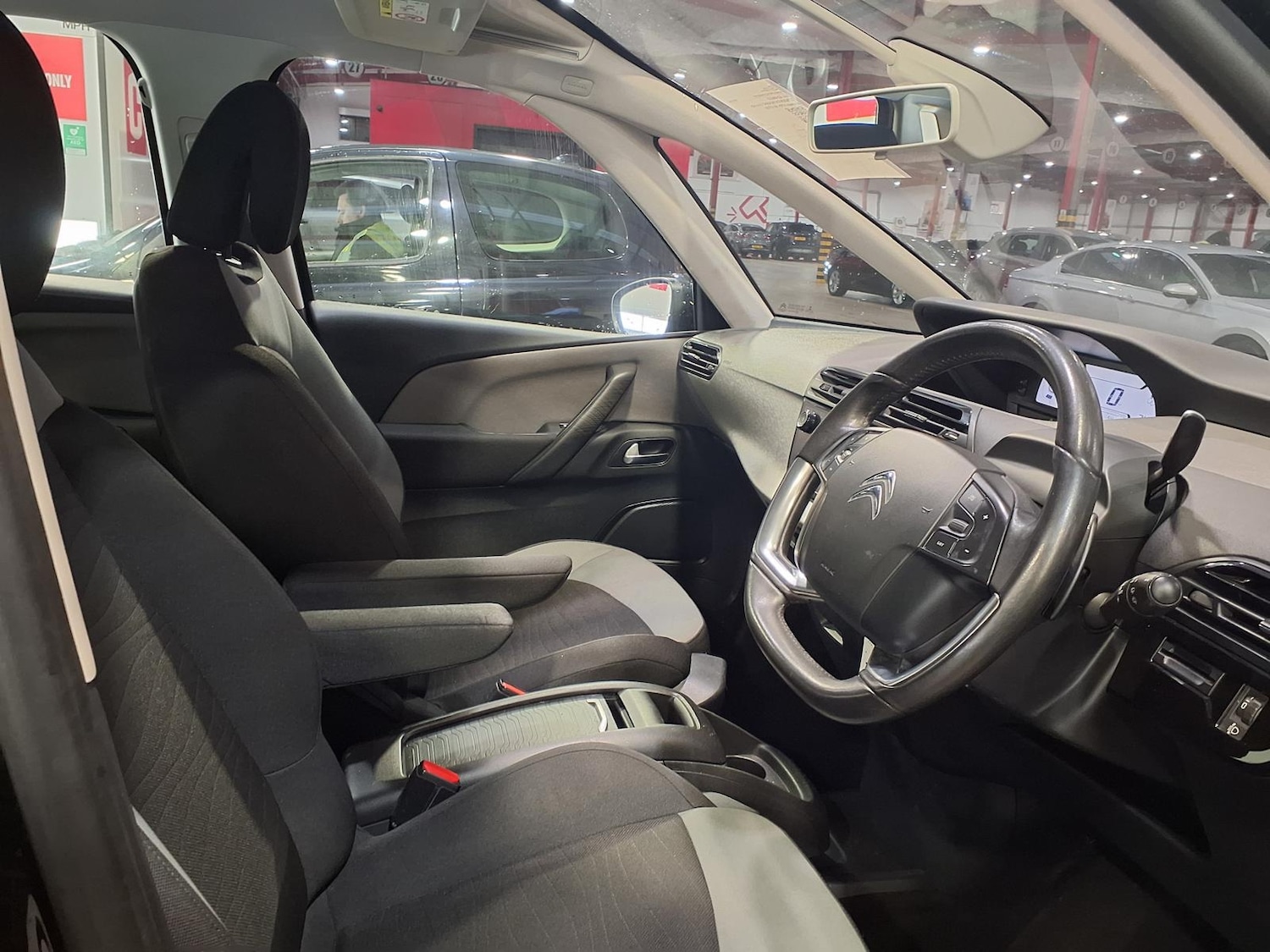 Used Citroen C4 Picasso 2013 for sale - 77462000: Photo 13