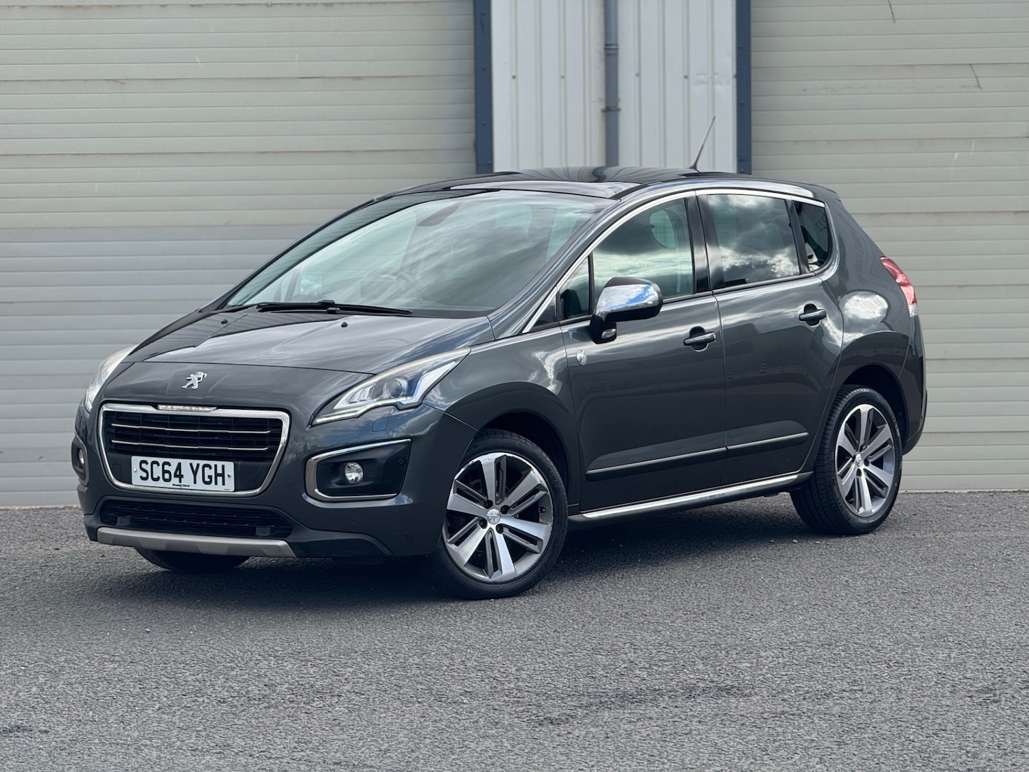 Used Peugeot 3008 2015 for sale - 76056179: Photo 2