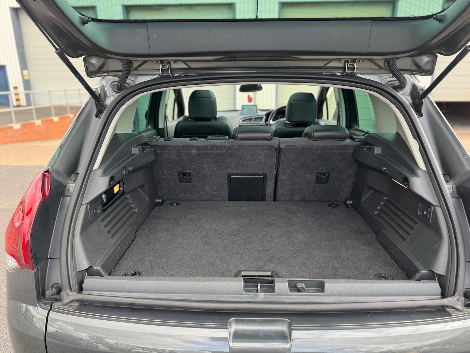 Used Peugeot 3008 2015 for sale - 76056179: Photo 21