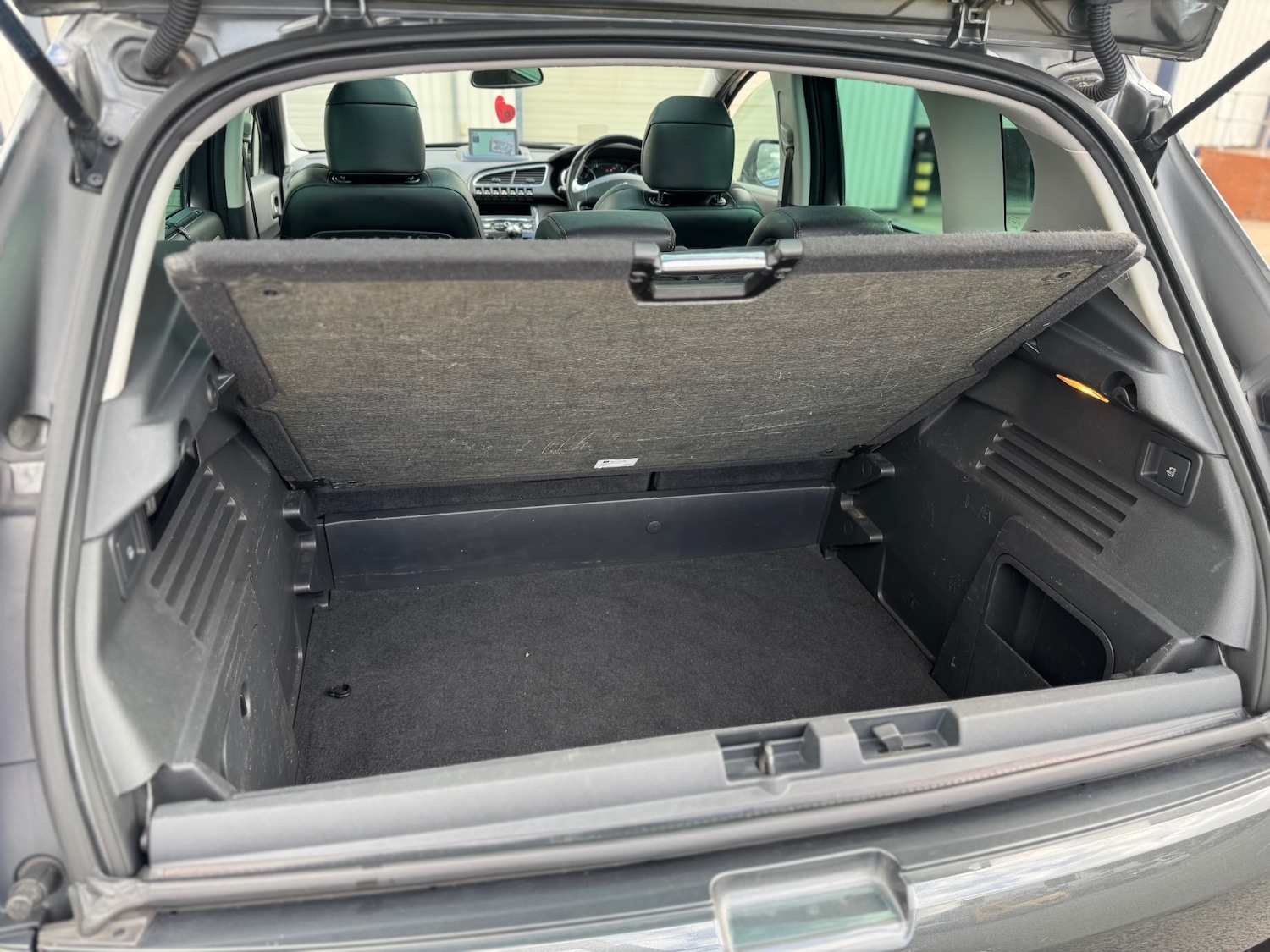 Used Peugeot 3008 2015 for sale - 76056179: Photo 22