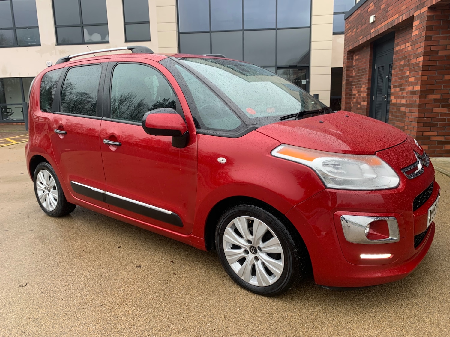 Used Citroen C3 Picasso 2013 for sale - 77584746: Photo 7