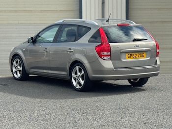 Used Kia Ceed 2012 for sale - 79580850: Photo