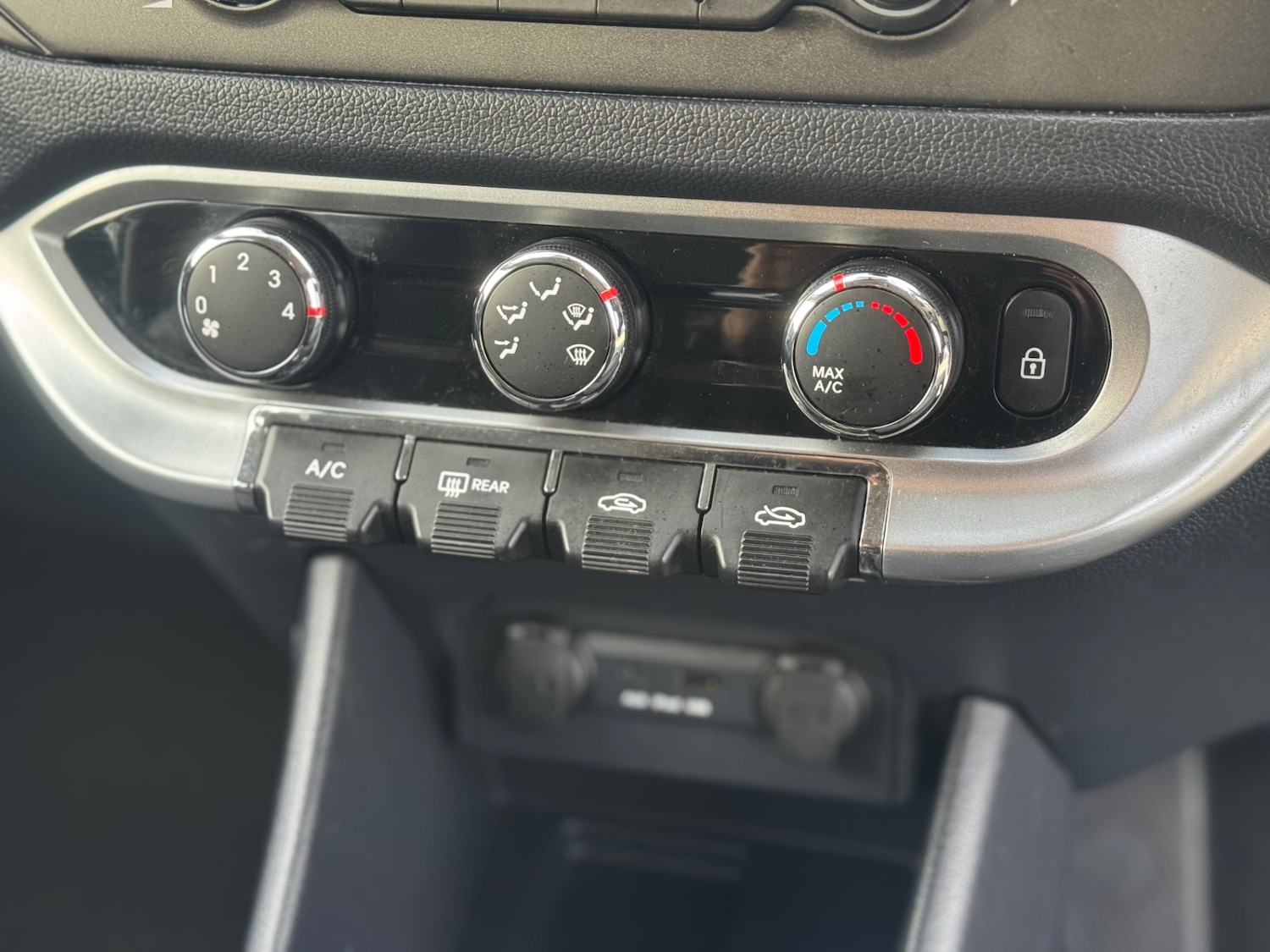 Used Kia Rio 2014 for sale - 76906268: Photo 14