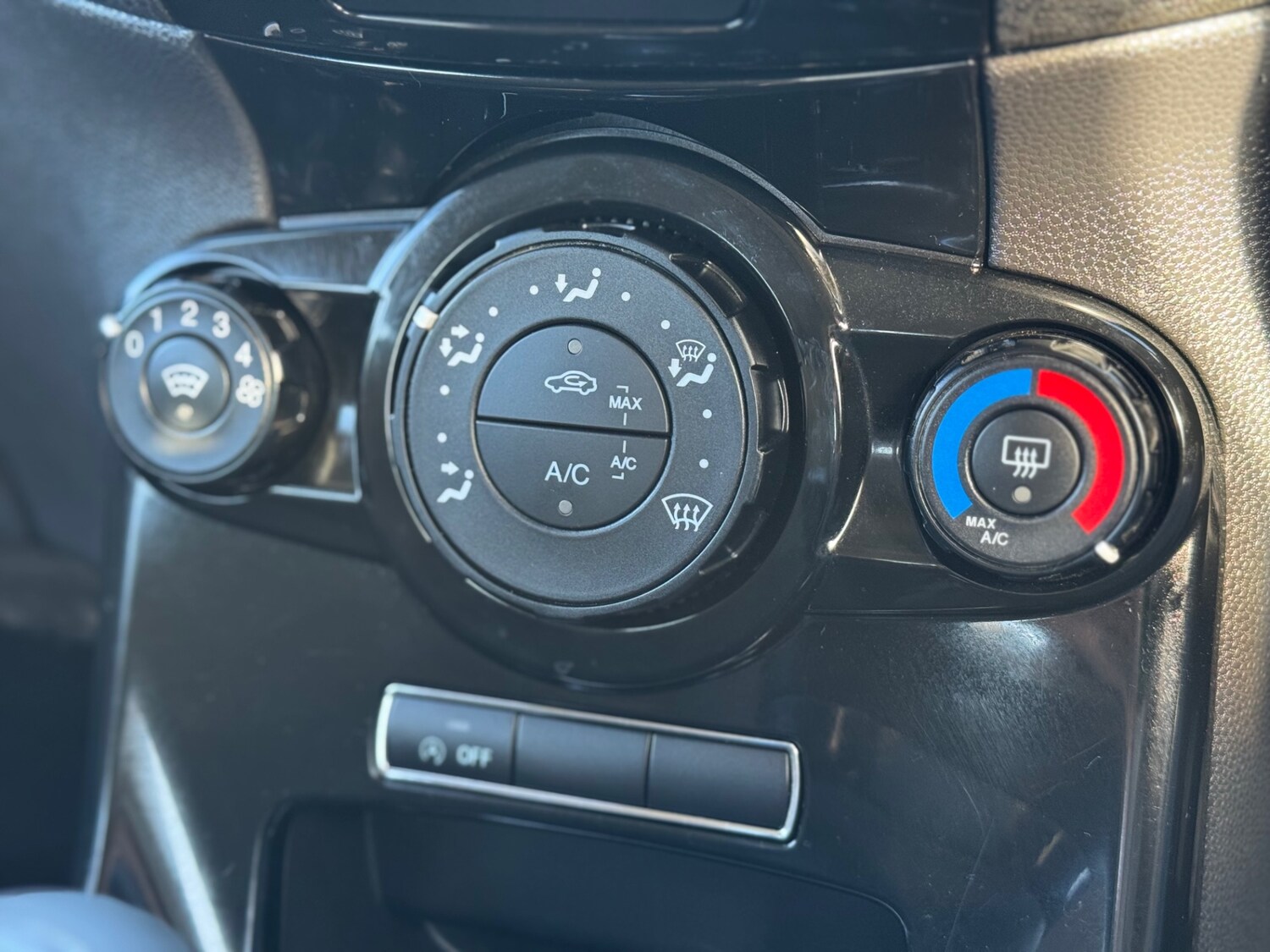 Used Ford Fiesta 2017 for sale - 77918307: Photo 15