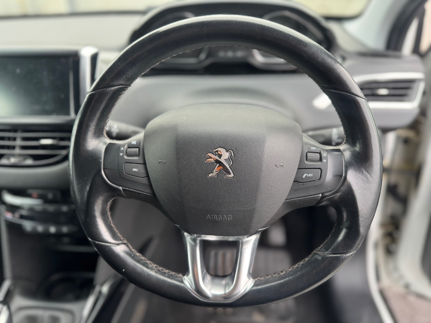 Used Peugeot 2008 2018 for sale - 77350413: Photo 11