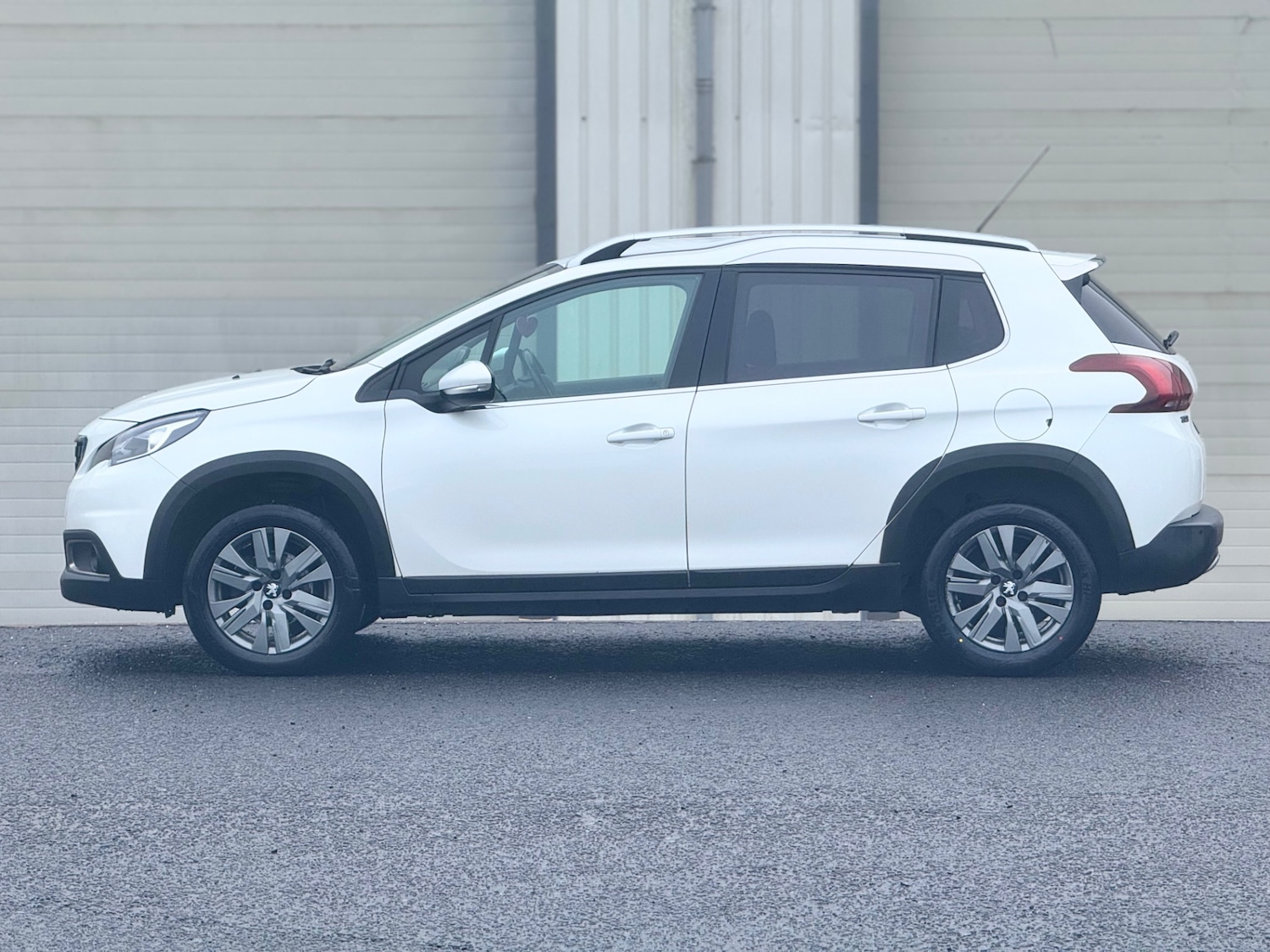 Used Peugeot 2008 2018 for sale - 77350413: Photo 2