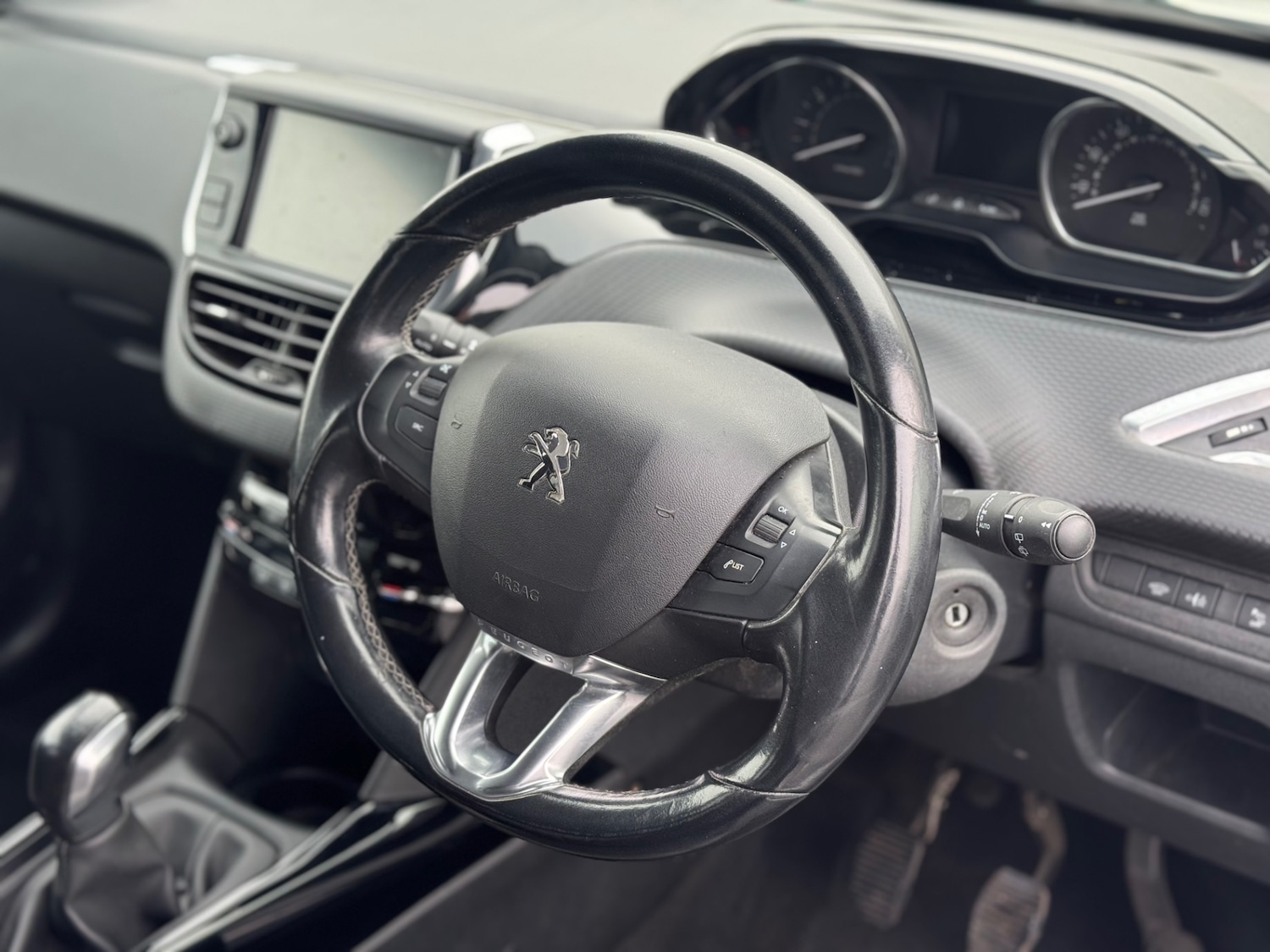 Used Peugeot 2008 2018 for sale - 77350413: Photo 9