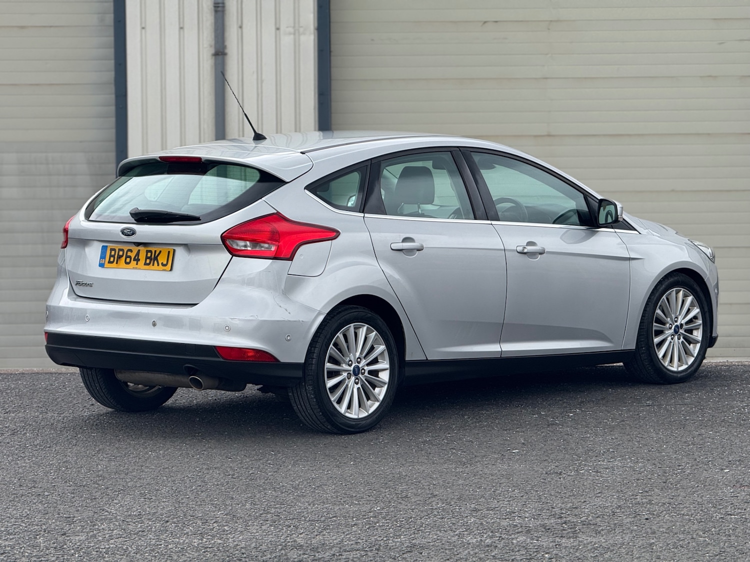 Used Ford Focus 2015 for sale - 78178220: Photo 3