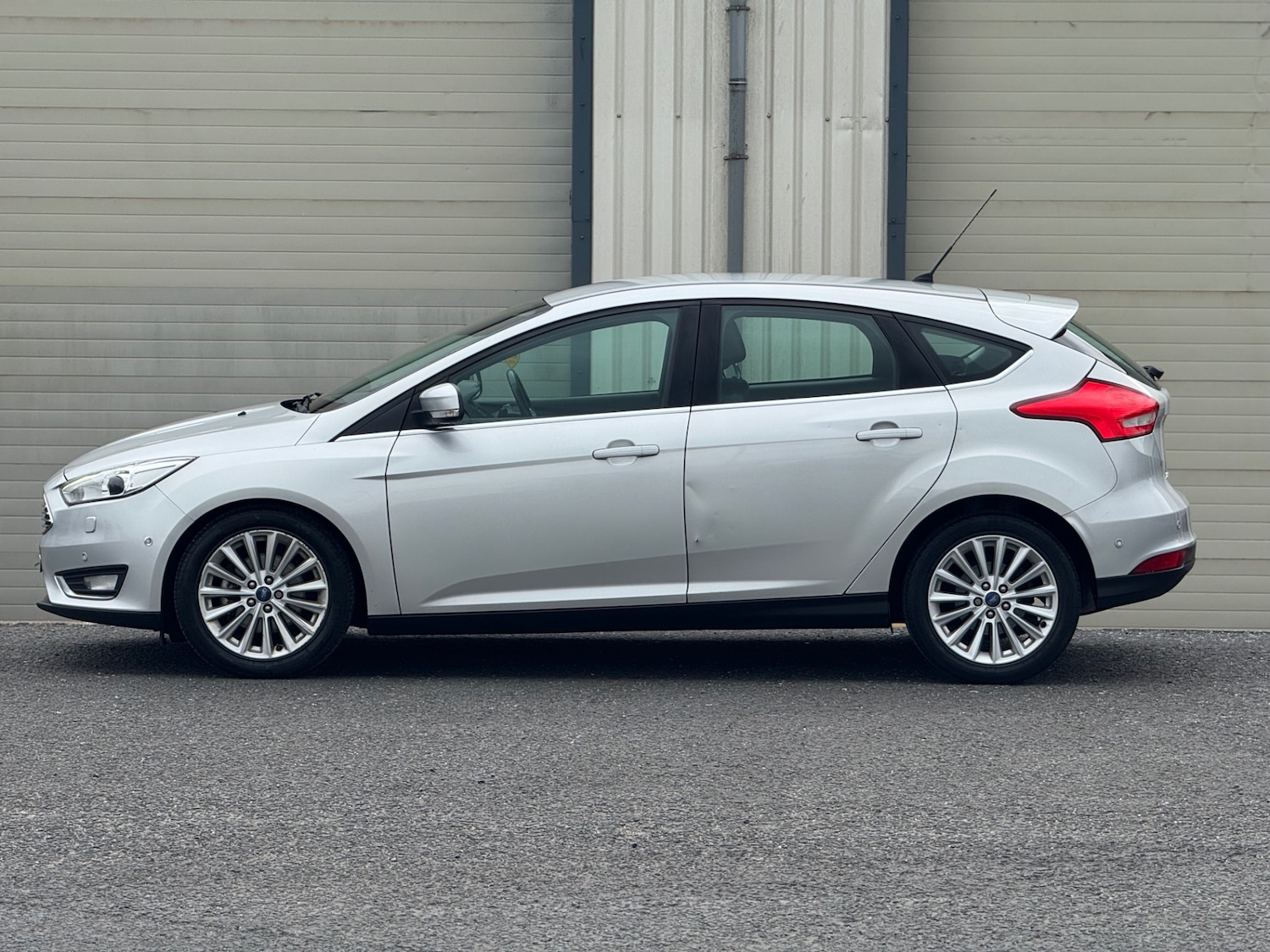 Used Ford Focus 2015 for sale - 78178220: Photo 6