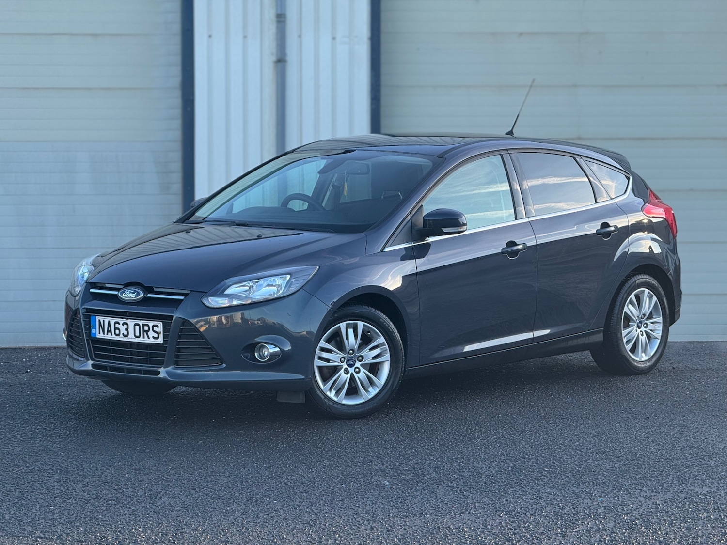 Used Ford Focus 2013 for sale - 77077873: Photo 2