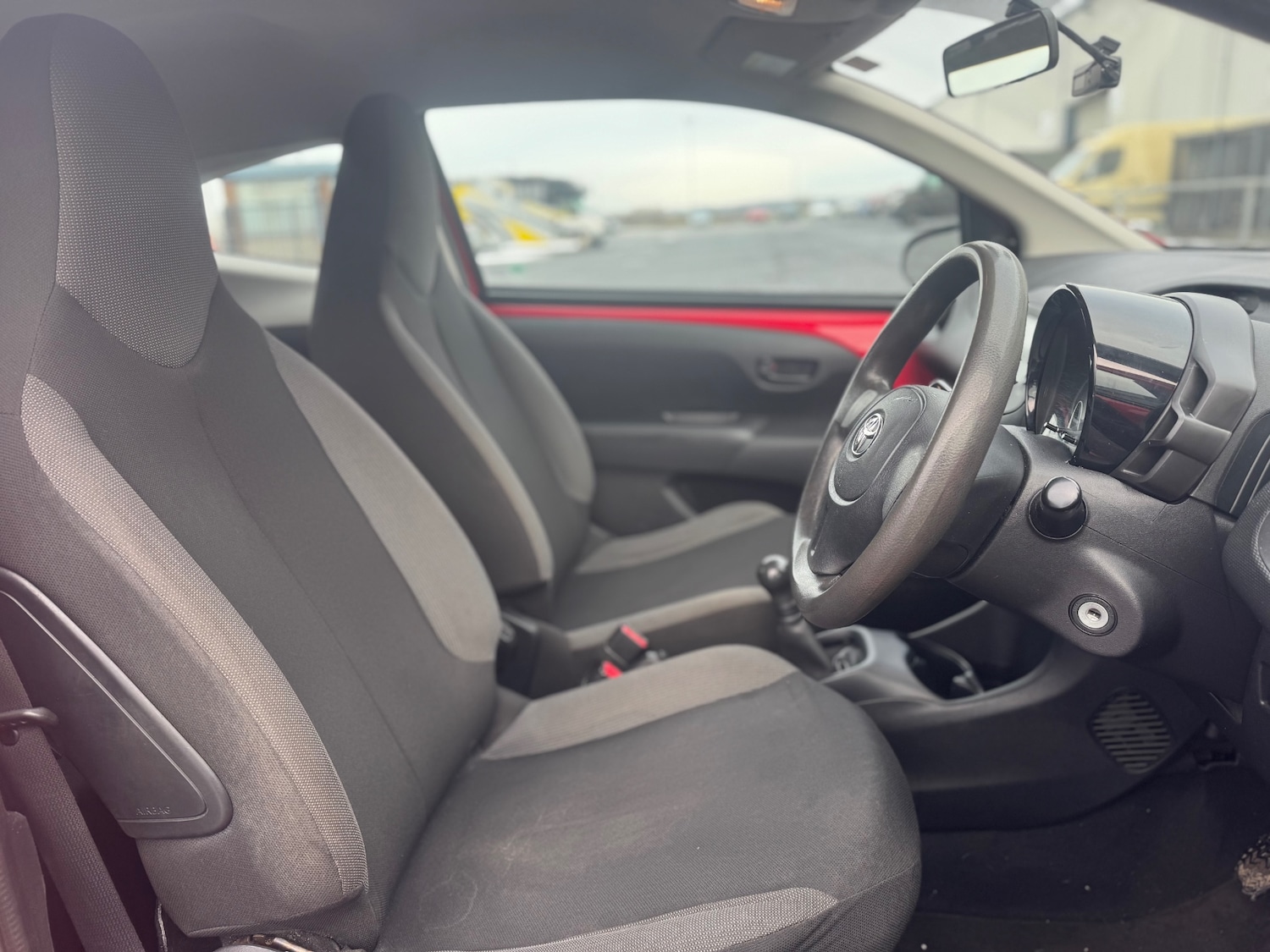 Used Toyota AYGO 2015 for sale - 77113544: Photo 11