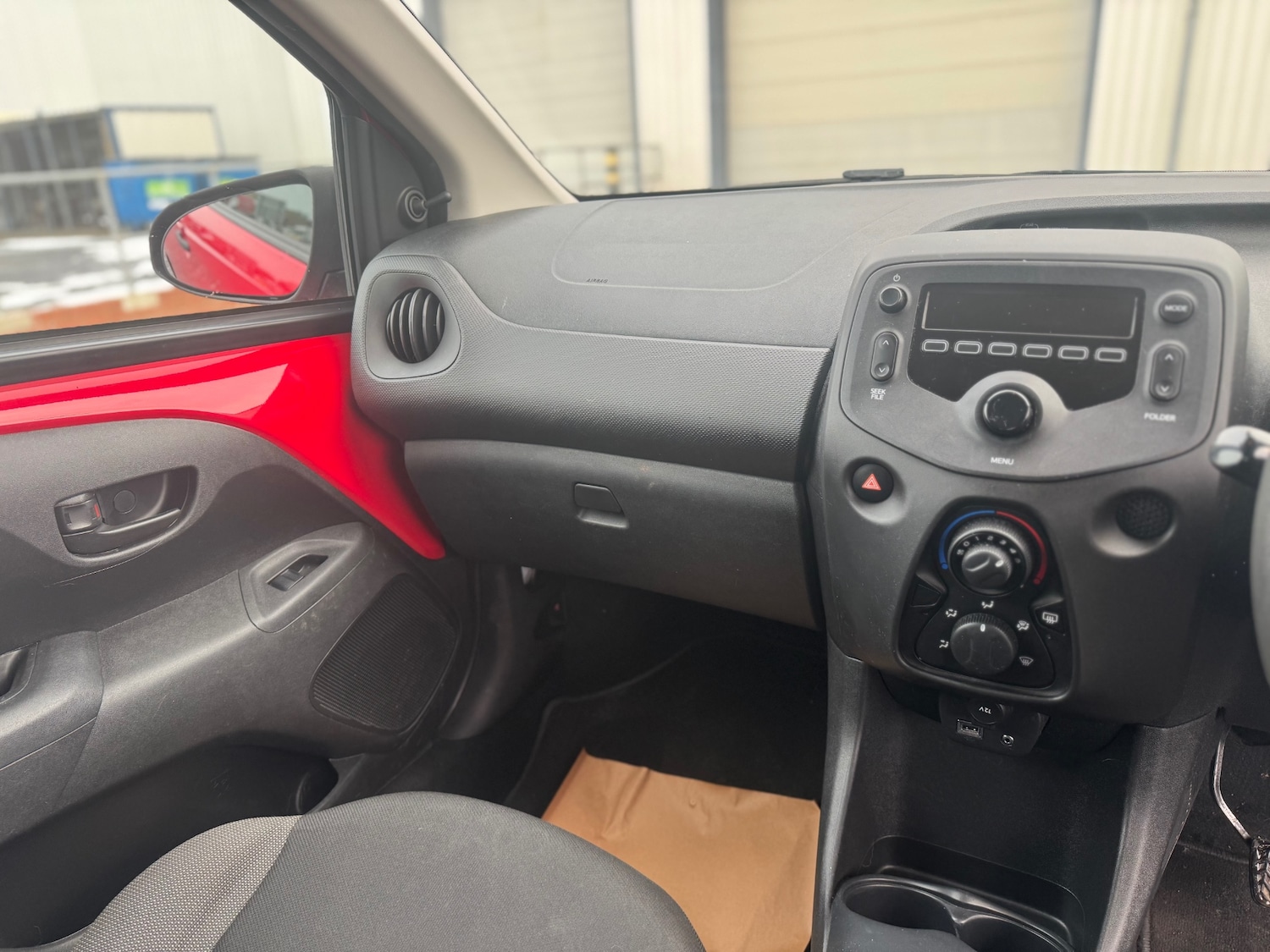 Used Toyota AYGO 2015 for sale - 77113544: Photo 13