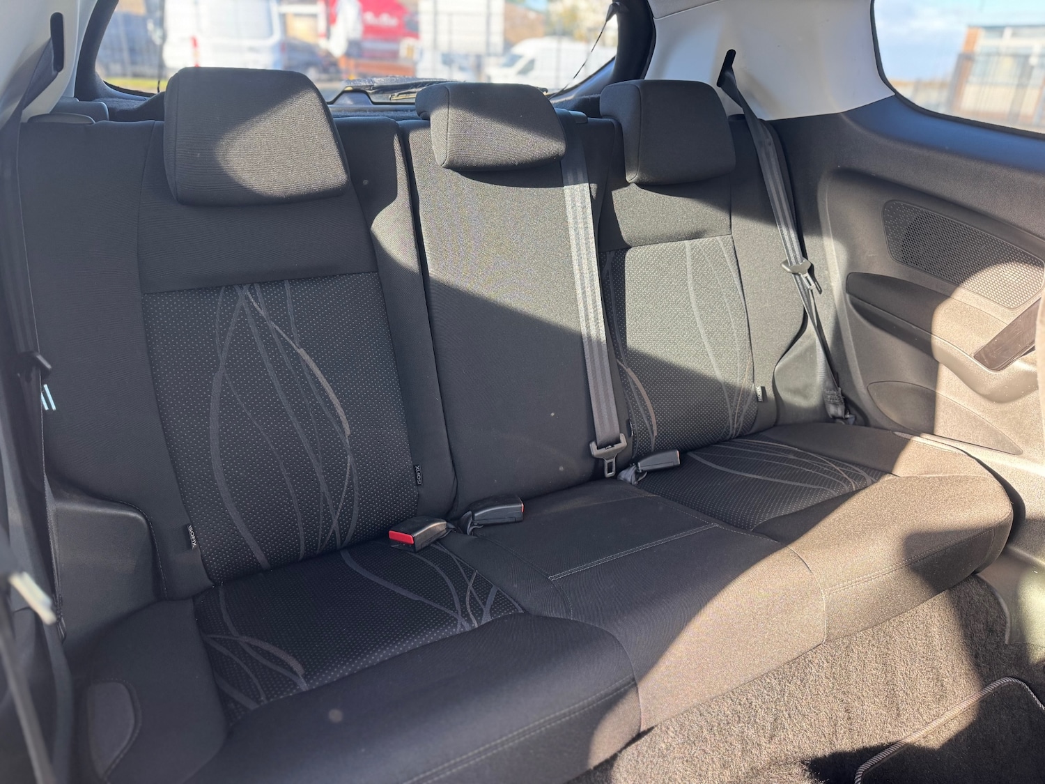 Used Peugeot 208 2014 for sale - 76402928: Photo 15