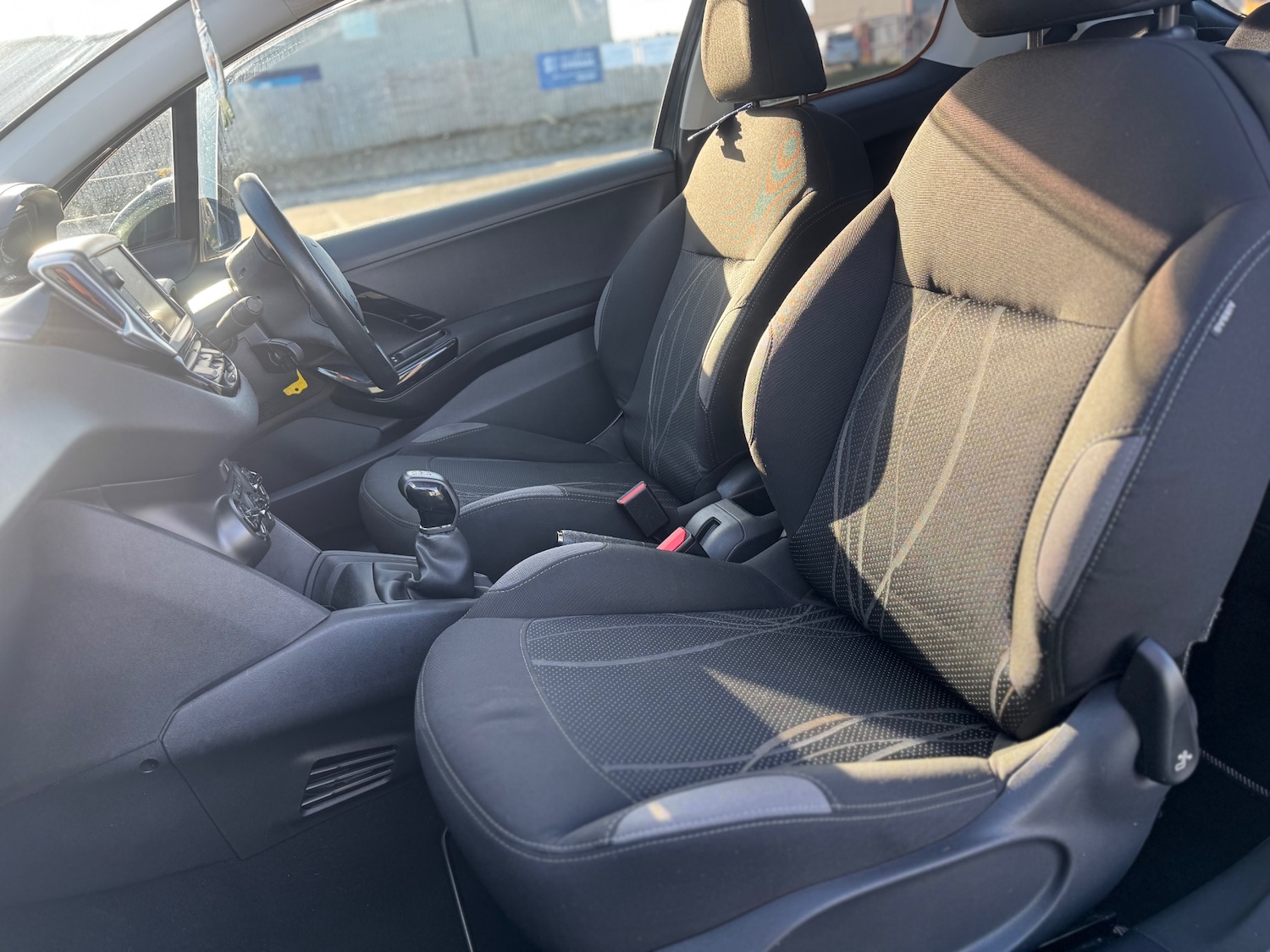 Used Peugeot 208 2014 for sale - 76402928: Photo 19