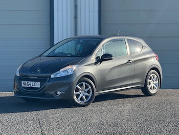 Peugeot - 208
