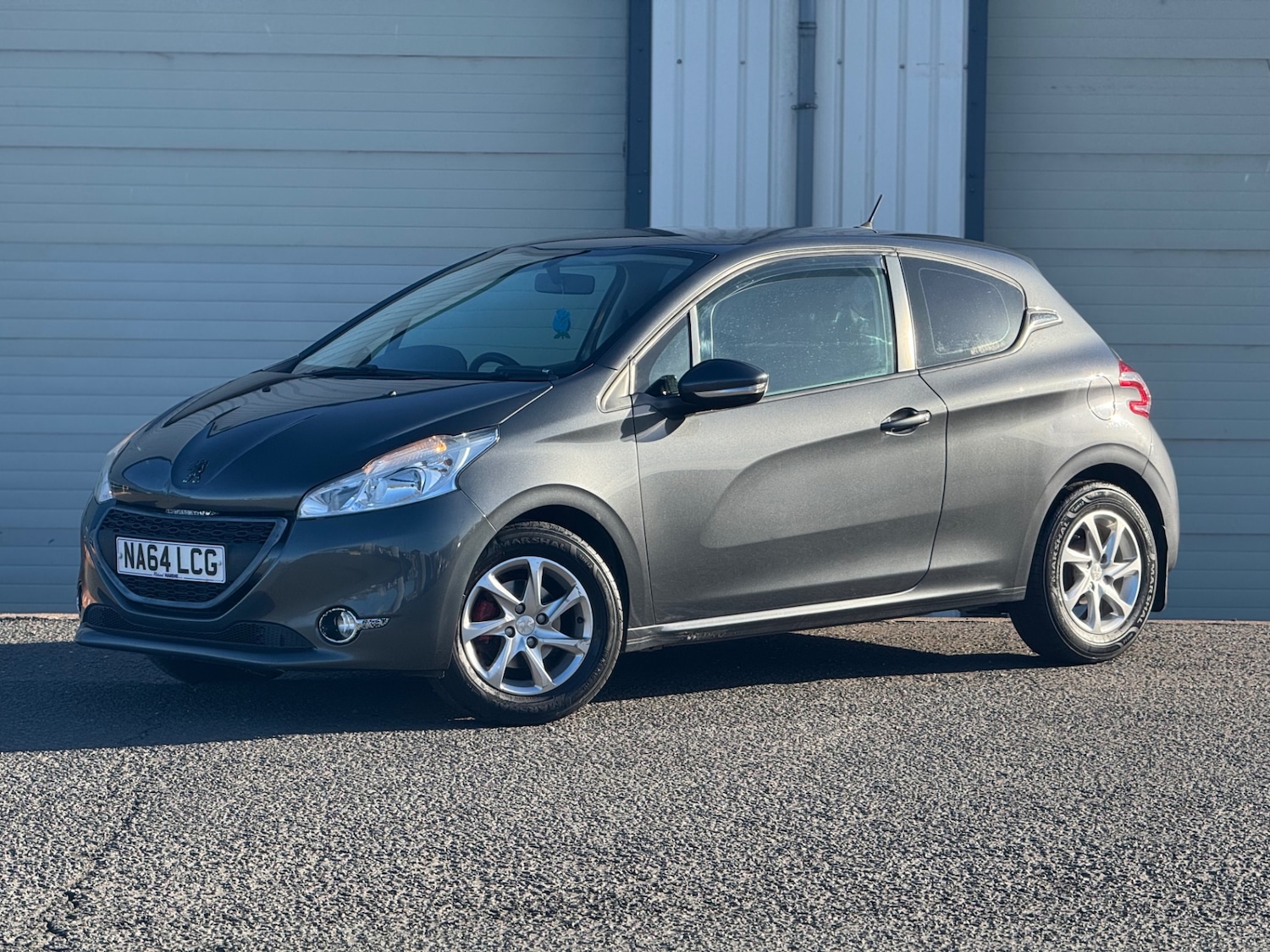 Used Peugeot 208 2014 for sale - 76402928: Photo 2