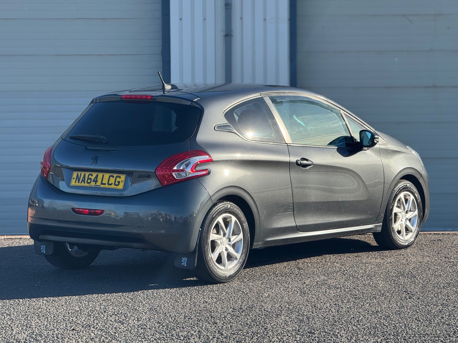 Used Peugeot 208 2014 for sale - 76402928: Photo 6