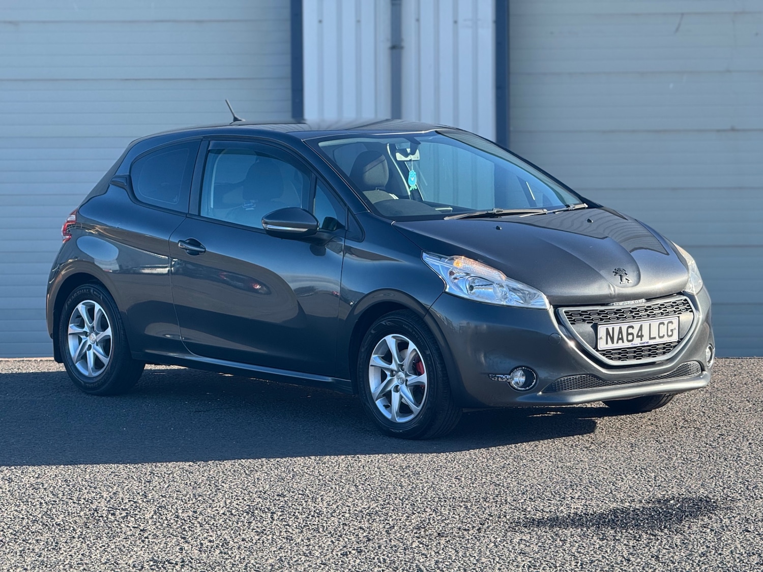 Used Peugeot 208 2014 for sale - 76402928: Photo 8