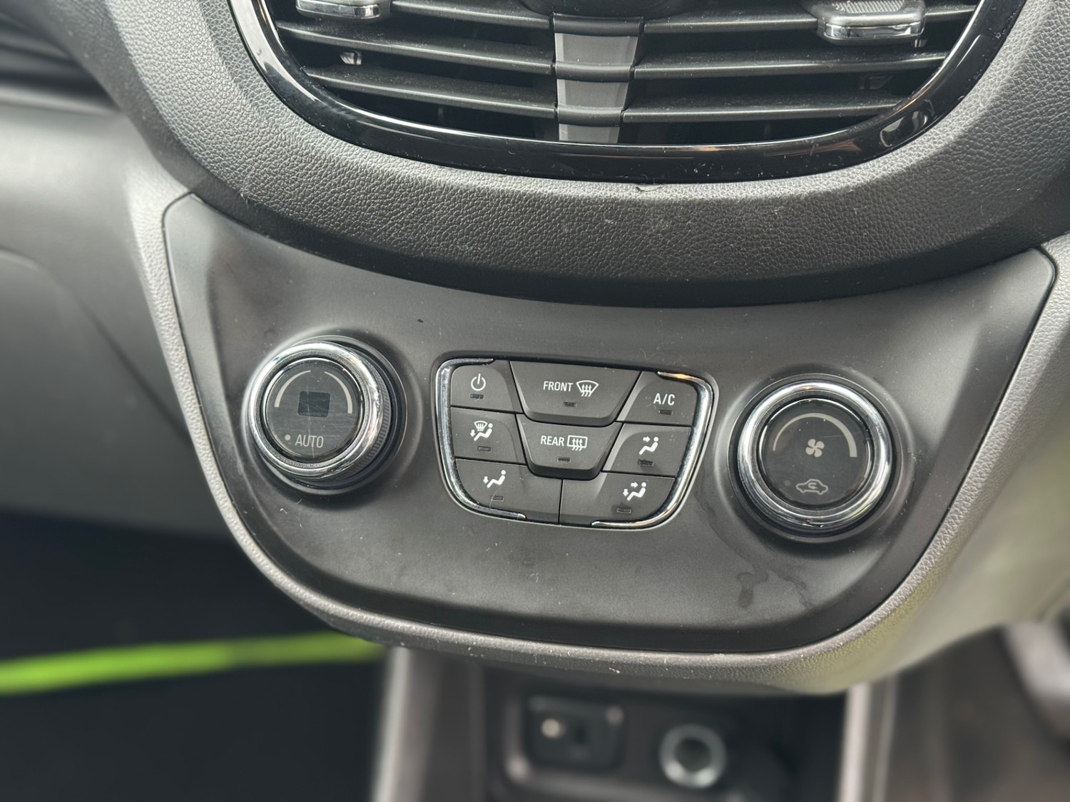 Used Vauxhall Viva 2016 for sale - 77028385: Photo 14