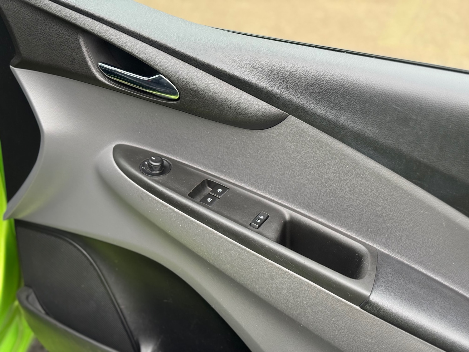 Used Vauxhall Viva 2016 for sale - 77028385: Photo 19