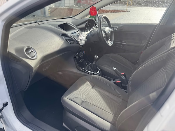 Used Ford Fiesta 2013 for sale - 76330370: Photo 19