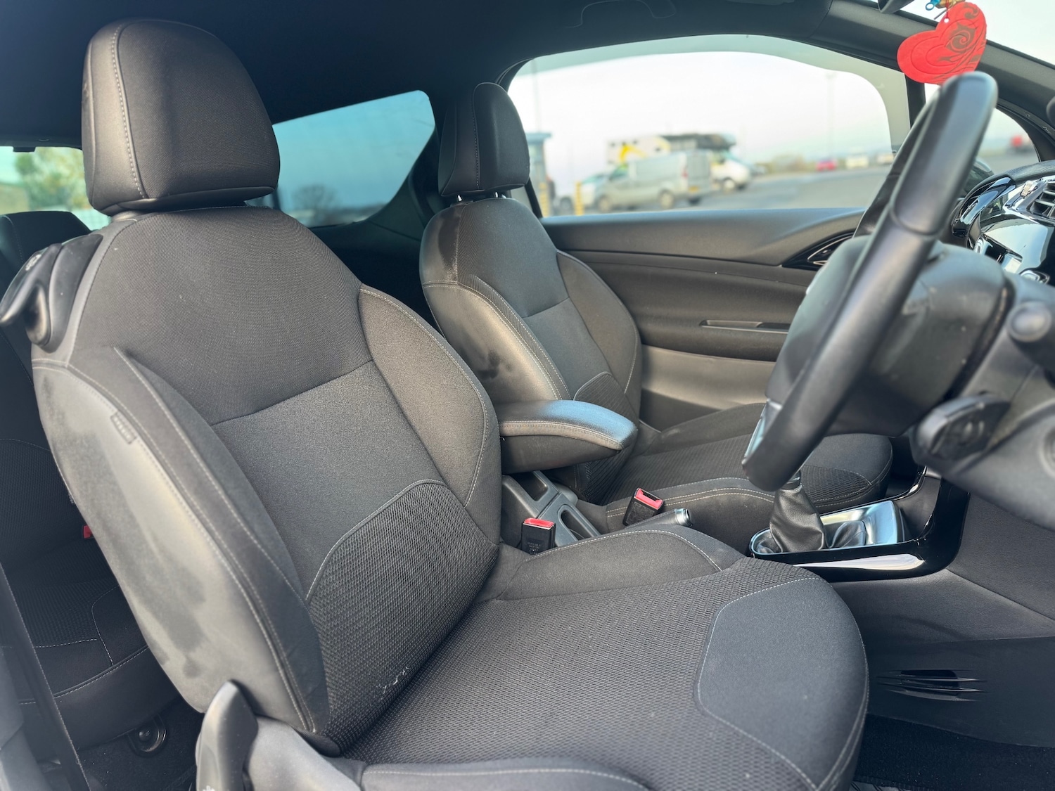 Used Citroen DS3 2013 for sale - 76493838: Photo 11