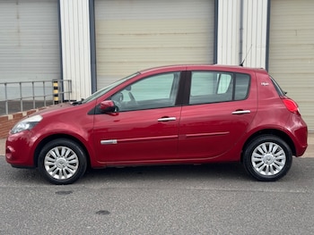 Used Renault Clio 2012 for sale - 75701863: Photo
