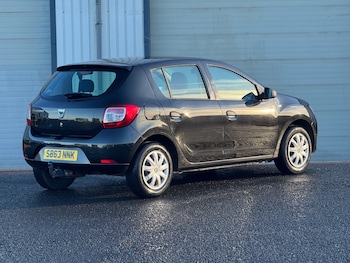 Used Dacia Sandero 2013 for sale - 77207405: Photo