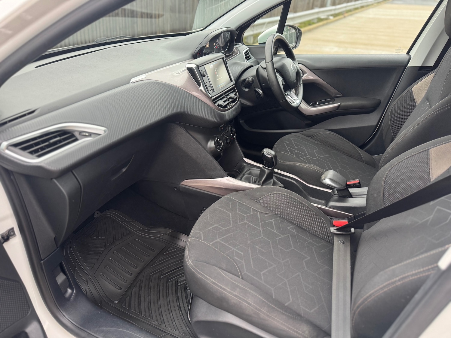 Used Peugeot 2008 2013 for sale - 76982710: Photo 18