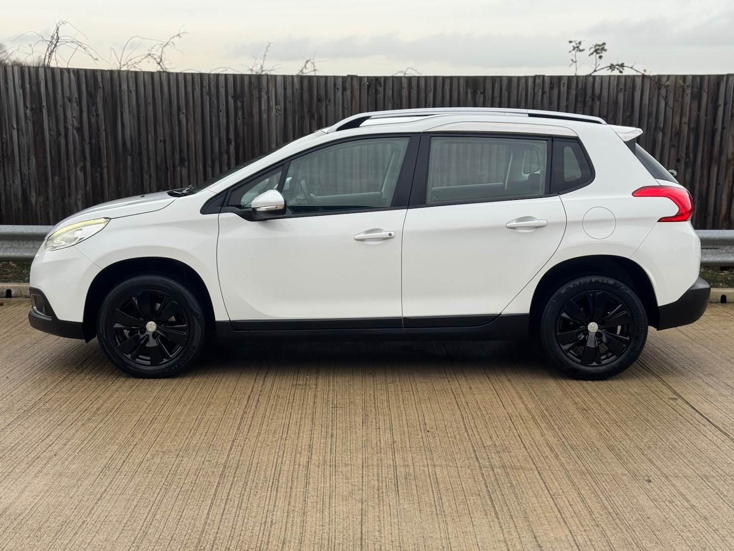 Used Peugeot 2008 2013 for sale - 76982710: Photo 3