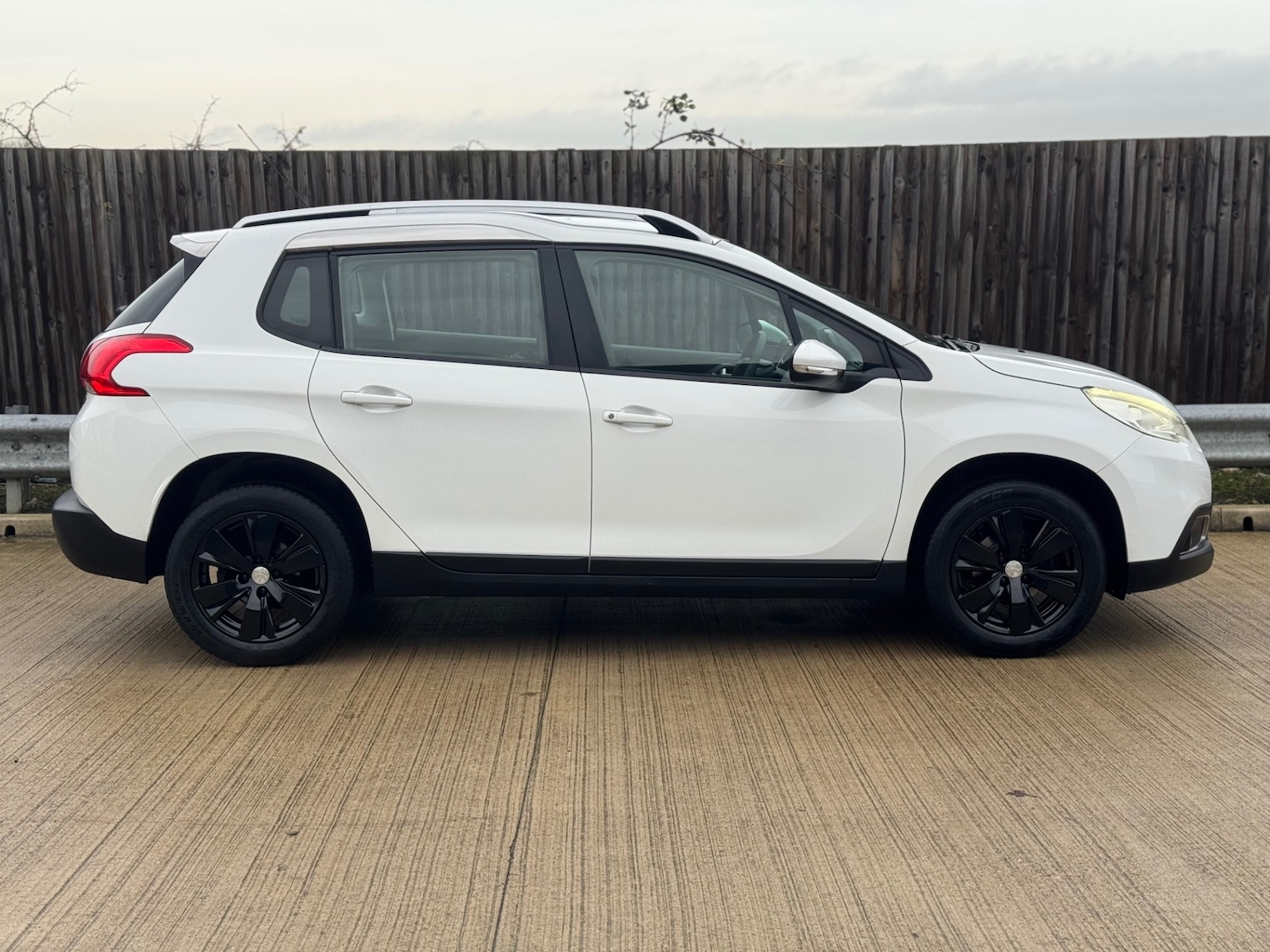 Used Peugeot 2008 2013 for sale - 76982710: Photo 7