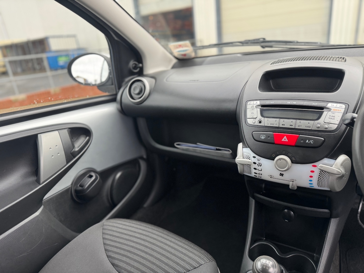 Used Peugeot 107 2013 for sale - 77490416: Photo 12