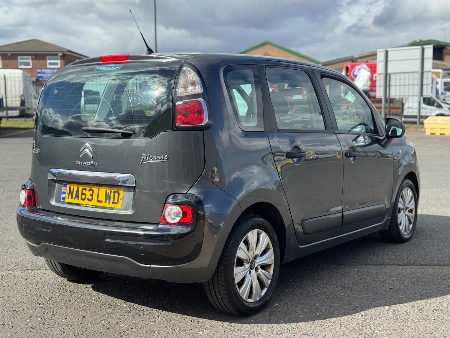 Vehicle 5
